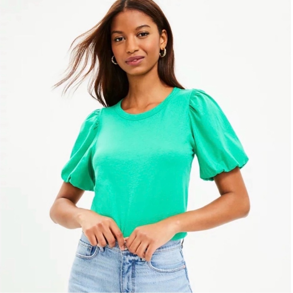LOFT Emerald Green Puff Sleeve Tee T-Shirt Bubble Sleeve size Small 100% Cotton